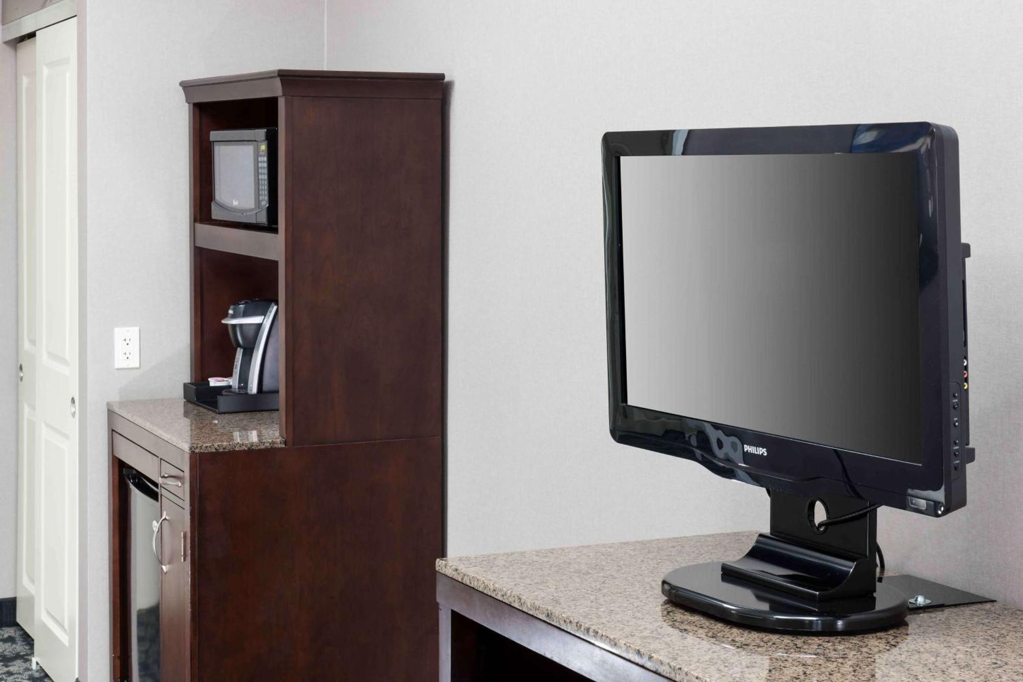 Hilton Garden Inn Detroit/Novi Kültér fotó
